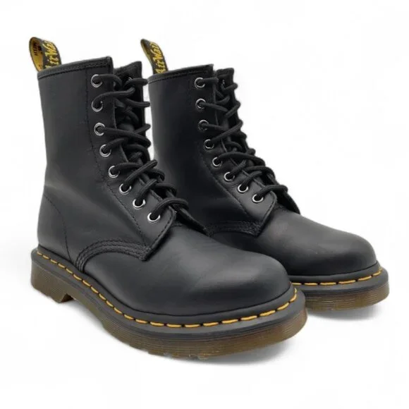 Dr. Martens Women's Size 6 Black 1460 Smooth Leather 8 Eye Lace Up Ankle Boots